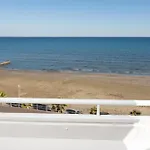 Апартаменти Stunning Mackenzie Sea Views Flat,1 Bedroom *